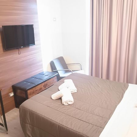 Hotel Dateo Milaan Buitenkant foto