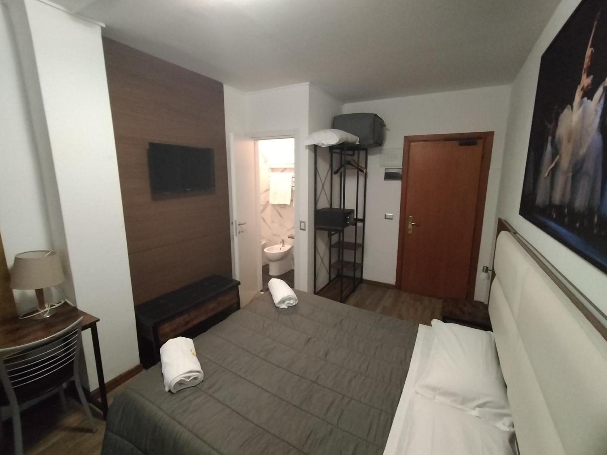 Hotel Dateo Milaan Buitenkant foto